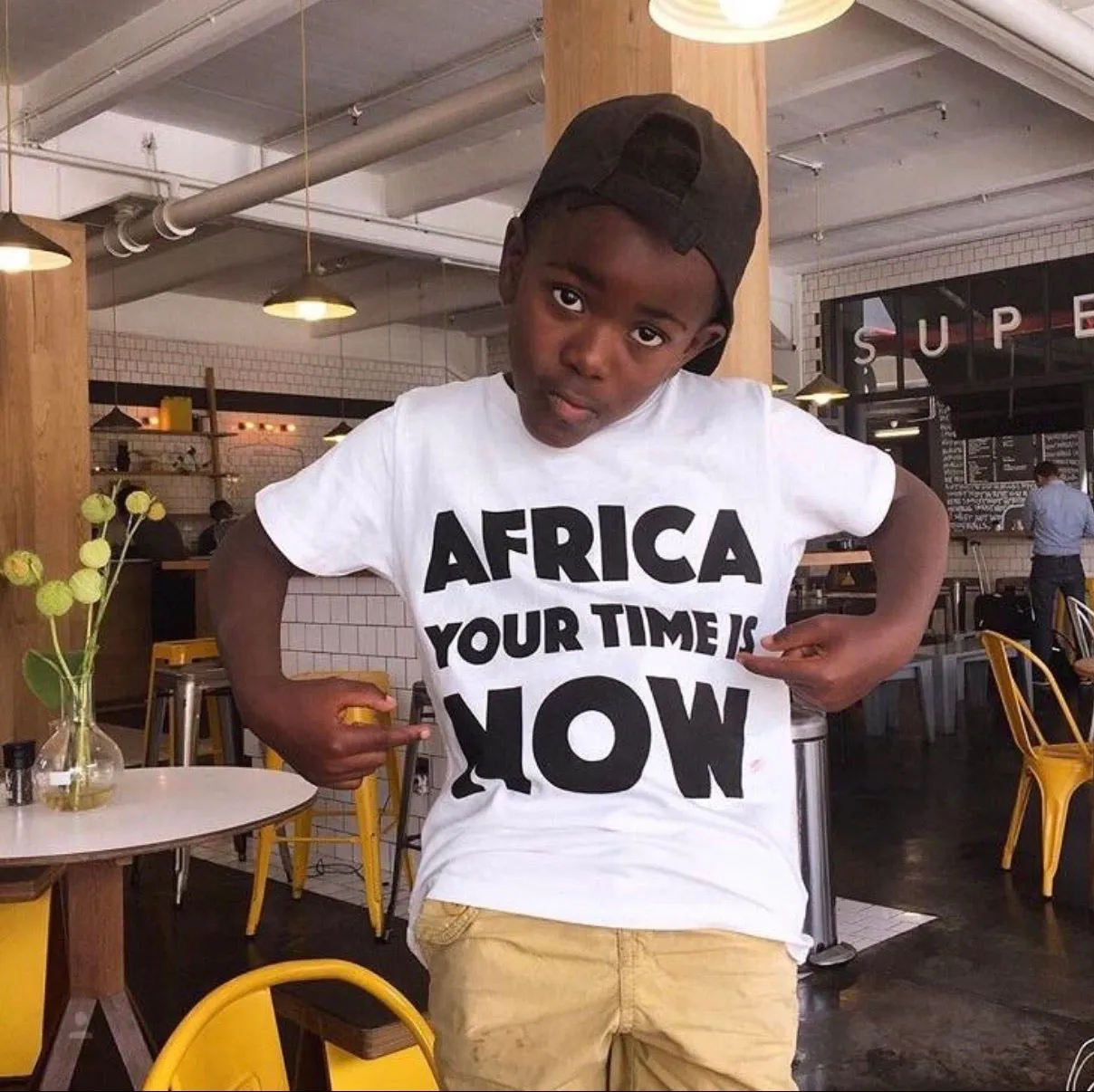 AFRICA your time is NOW kids' t-shirt (white)